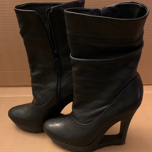 Black Wedge Boot - Picture 2 of 6